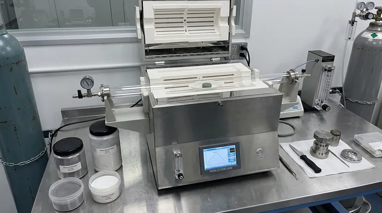 Quais são os componentes da sinterização? Domine o Processo de 4 Etapas para Materiais Mais Fortes