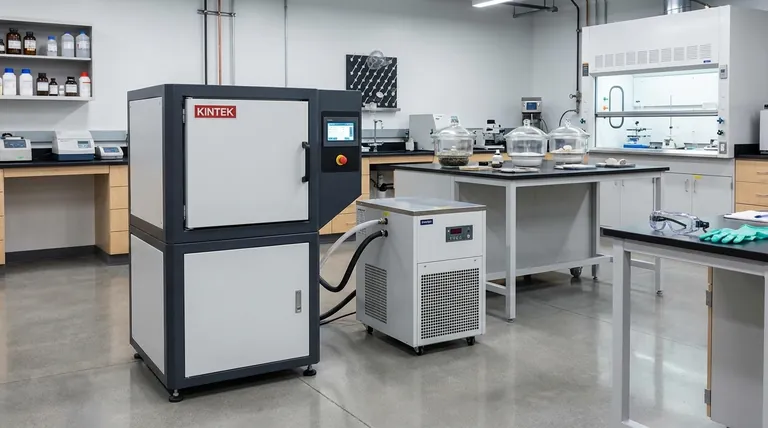 Was sind die verschiedenen Sinterverfahren? Ein Leitfaden zu Festphasen- und Flüssigphasen- & Drucktechniken