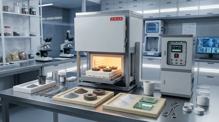 Qual è la differenza tra sinterizzazione e vetrificazione? Distinzioni chiave dei processi termici