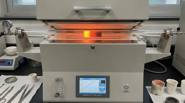 Каково влияние скорости нагрева на механизм спекания наночастиц оксида алюминия? Контроль плотности и прочности