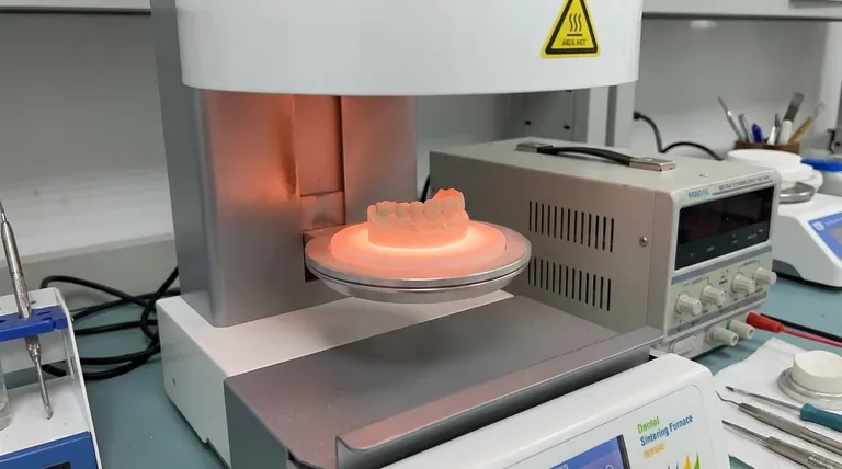 O que é sinterização no processo de fabricação? Um guia para criar peças densas e de alto desempenho