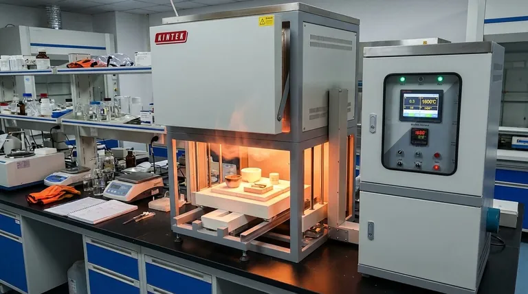 ما هو نطاق التشغيل لفرن الصندوق (Muffle Furnace)؟ افتح المفتاح لمهامك ذات درجات الحرارة العالية