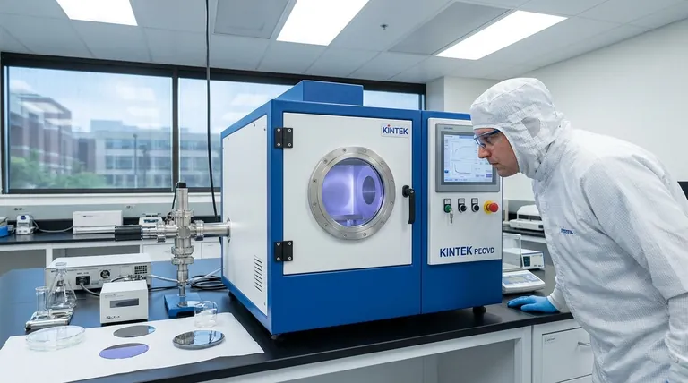 Was ist die Natur von Dünnschichten? Entfaltung der Ingenieurfunktionalität auf atomarer Ebene