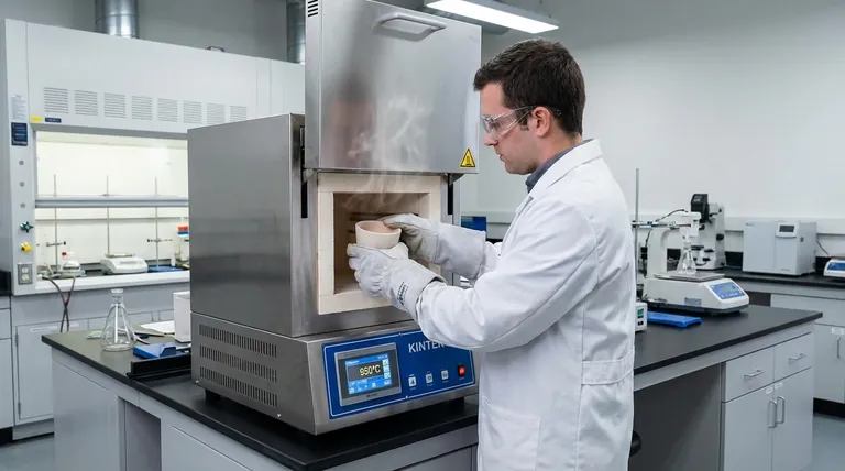 Como usar um forno mufla em um laboratório? Um guia passo a passo para operação segura e precisa