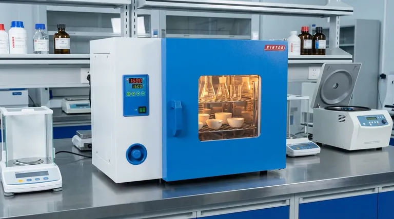 ما هو استخدام فرن المختبر؟ دليل للتسخين الدقيق والتعقيم والتجفيف