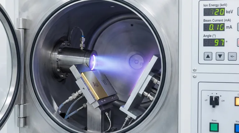 ما هي المعايير التي تؤثر على إنتاج الرذاذ باستخدام شعاع أيوني؟ إتقان طاقة الأيونات وكتلتها وزاويتها وخصائص المواد