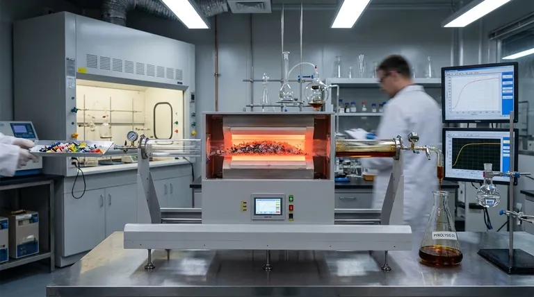 Является ли пиролиз тем же, что и химическая переработка? Разбираемся в ключевых различиях переработки пластика