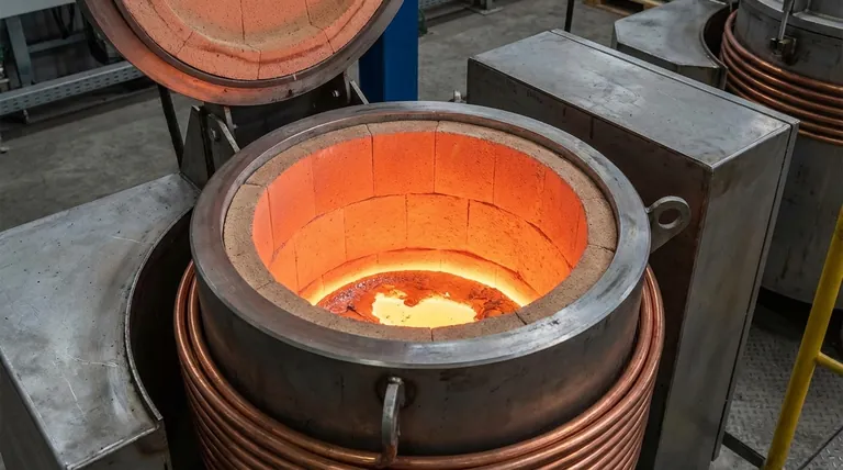 ما هي مادة البطانة المستخدمة في فرن الحث؟ دليل للمواد الحرارية عالية الأداء