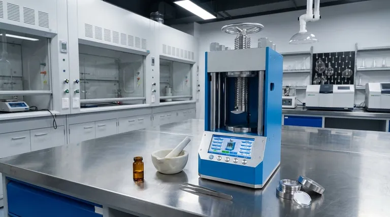 Cos'è una pressa KBr? Creazione di pastiglie trasparenti per un'analisi FT-IR accurata