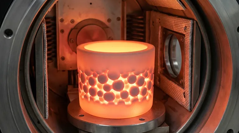 Cos'è la diffusione nella sinterizzazione? Il Meccanismo Atomico Dietro il Consolidamento delle Polveri