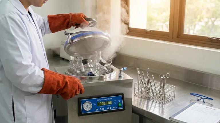 与高温相关的自动高压灭菌器危害是什么？严重热灼伤的关键风险