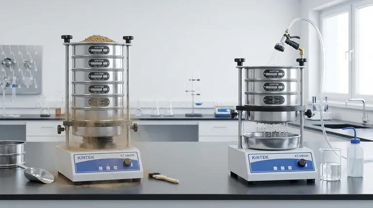 В чем разница между мокрым и сухим просеиванием? Выберите правильный метод для точного анализа частиц