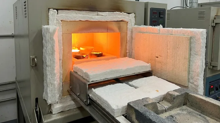 ¿Cuál es el material refractario en un horno de mufla? Descubra el sistema cerámico de alta temperatura