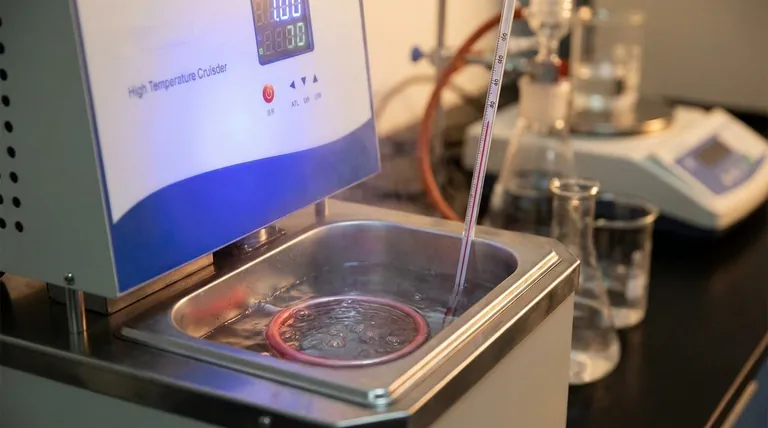 لماذا يؤدي التسخين إلى زيادة درجة الحرارة؟ فهم الرقص الجزيئي لنقل الطاقة