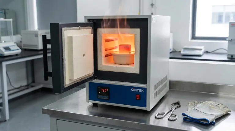 Qual é o ponto crítico do tratamento térmico? Domine a Chave para a Transformação do Aço