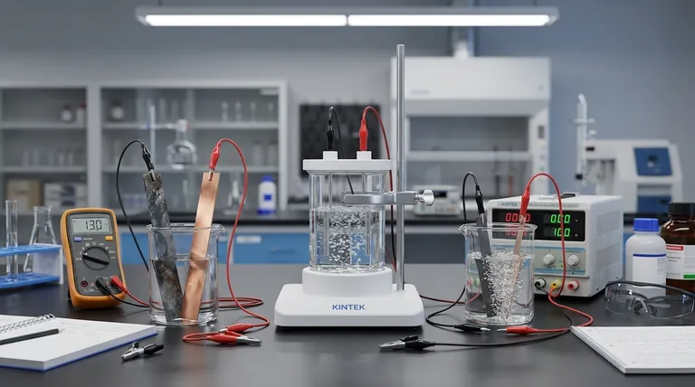 Qual a diferença entre célula de corrosão eletrolítica e célula de corrosão eletroquímica? Compreenda a Força Motriz por Trás da Corrosão