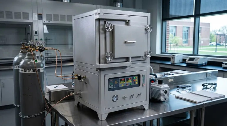 Que sont les fours à atmosphère contrôlée ? Maîtriser le traitement thermique contrôlé pour des matériaux supérieurs