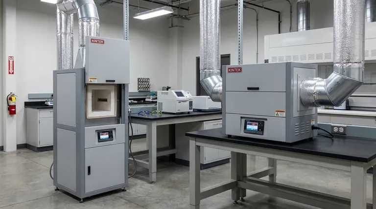 ¿Cuál es la diferencia entre un horno de flujo ascendente y uno horizontal? Encuentre el ajuste perfecto para el diseño de su hogar