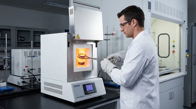 A cosa serve un forno a muffola verticale? Ottenere stabilità superiore e riscaldamento uniforme