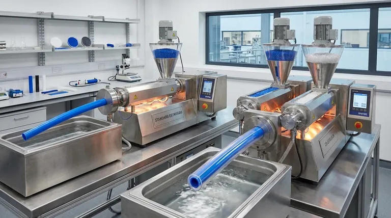 В чем разница между экструзией и соэкструзией? Руководство по однослойным и многослойным пластиковым профилям