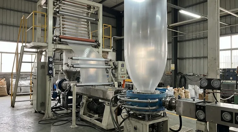 Quais são as desvantagens da extrusão de filme soprado? Superando as Limitações de Precisão e Velocidade