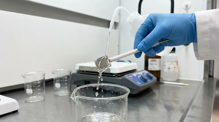 Quelle est la procédure de post-traitement appropriée pour une électrode en feuille de platine ? Assurez une précision à long terme et protégez votre investissement