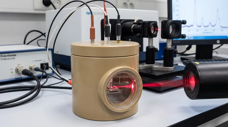 De quels matériaux sont faits le corps et le couvercle de la cellule électrolytique Raman in-situ, et quelles sont leurs principales caractéristiques de conception ? Optimiser pour l'analyse en temps réel