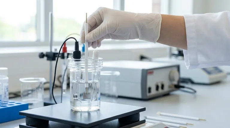 Как предотвратить механическое повреждение платинового проволочного электрода? Важные советы для точной электрохимии