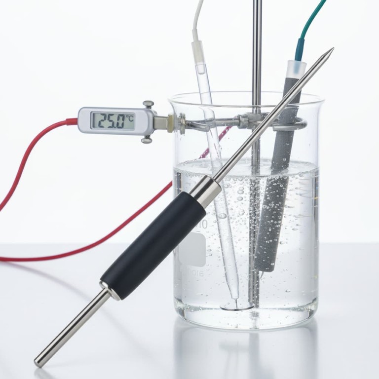 How should a platinum disk electrode be used during an experiment? A Guide to Accurate Electrochemical Measurements