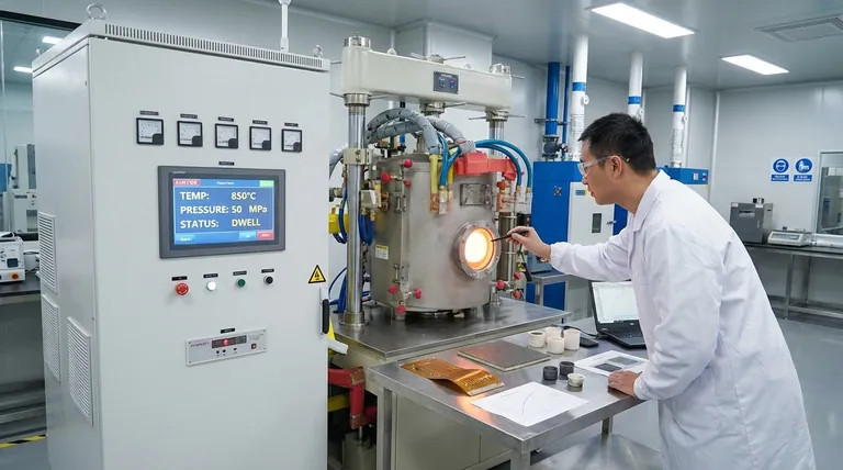 Quelles sont la température et la pression pour le pressage à chaud ? Maîtrisez les paramètres pour vos matériaux