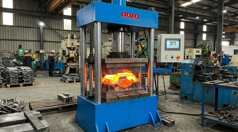 Quais são as aplicações de uma prensa hidráulica? Da modelagem de metal aos testes de materiais