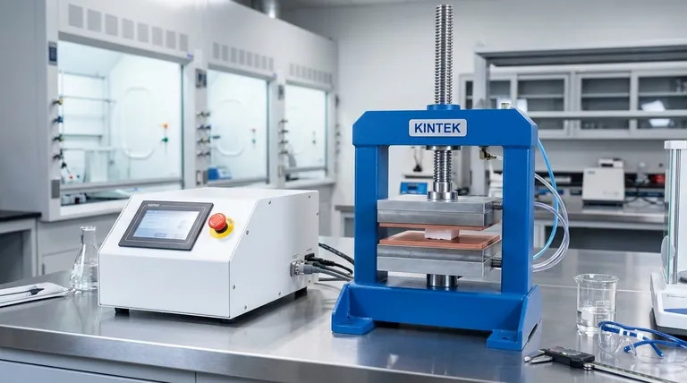 Qual é o sistema de uma prensa hidráulica? Aproveitando a Lei de Pascal para Força Imensa