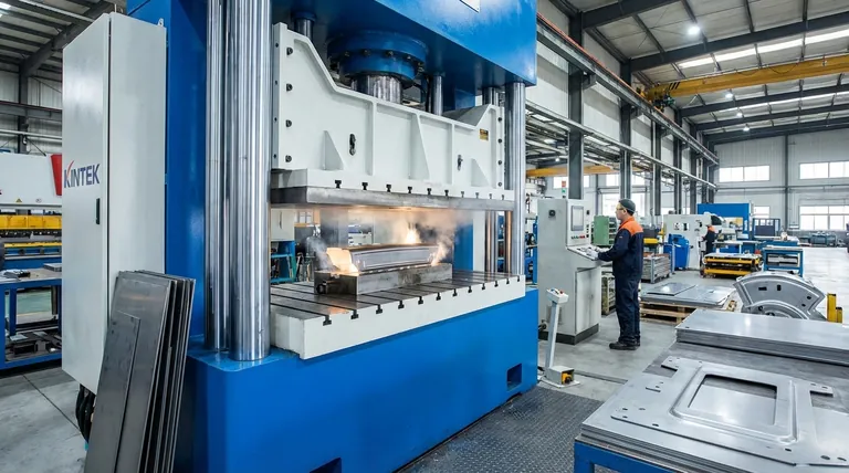 Dove vengono utilizzate le presse idrauliche? Alimentare industrie dall'automotive all'aerospaziale