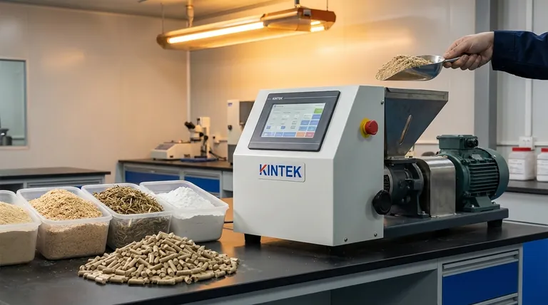 ¿Cuál es el propósito de la máquina peletizadora? Transformar residuos en pellets valiosos y densos