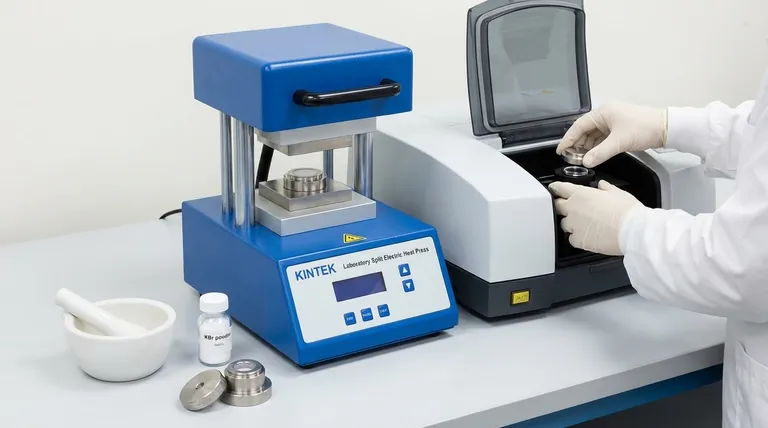 ما هو استخدام أقراص بروميد البوتاسيوم (KBr)؟ تحقيق تحليل FTIR واضح للعينات الصلبة