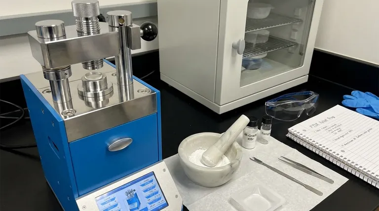 Como preparar pastilhas de KBr para FTIR? Domine a Arte de Criar Janelas IR Transparentes