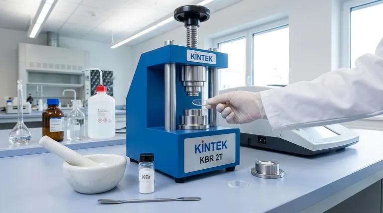 O que é um disco de KBr? A chave para espectroscopia FTIR de alta qualidade para amostras sólidas