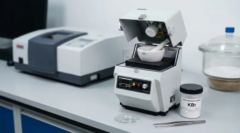 ما هو دور بروميد البوتاسيوم (KBr) في التحليل الطيفي بالأشعة تحت الحمراء؟ تحقيق أطياف عالية الدقة للعينات الصلبة