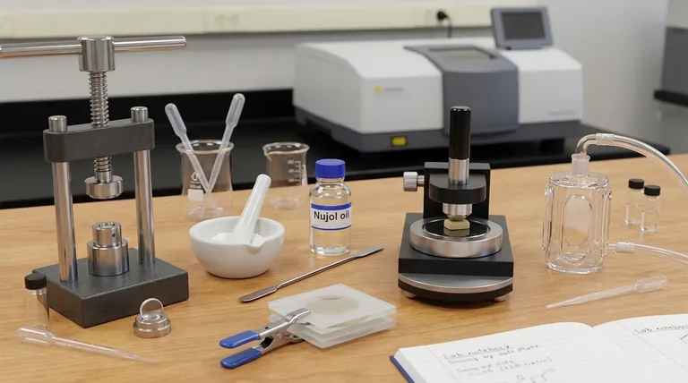 적외선 분광법으로 분석할 수 있는 샘플 유형은 무엇입니까? 고체, 액체, 기체 및 기타