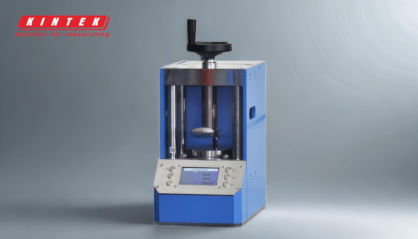 Porque é que as pastilhas KBr são utilizadas para preparar amostras sólidas em FTIR?Explicação das principais vantagens