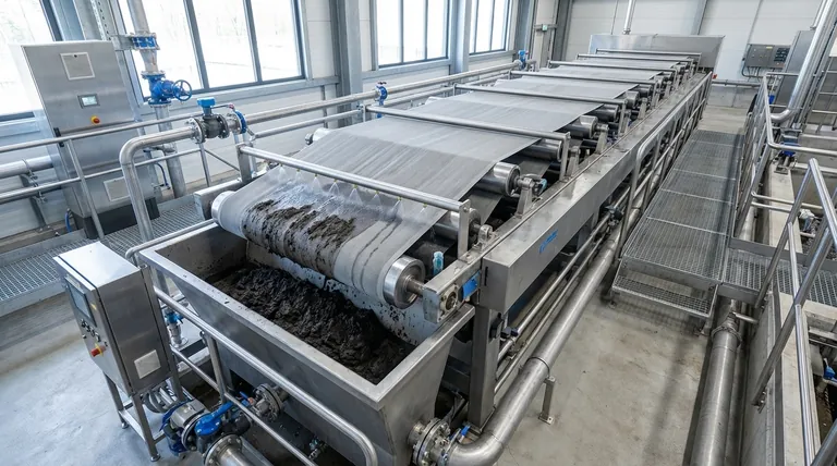 ما هي مزايا مكبس المرشح الحزامي؟ تحقيق إزالة مياه عالية الحجم بتكلفة تشغيل منخفضة