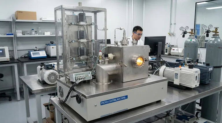 等离子体增强化学气相沉积是如何工作的?实现低温薄膜沉积