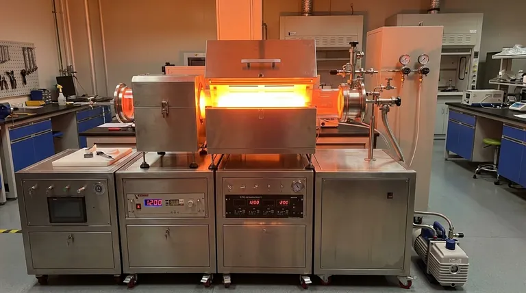 ما هي درجة حرارة عملية الترسيب الكيميائي للبخار (CVD)؟ تحقيق أغشية رقيقة مثالية من خلال التحكم الحراري الدقيق