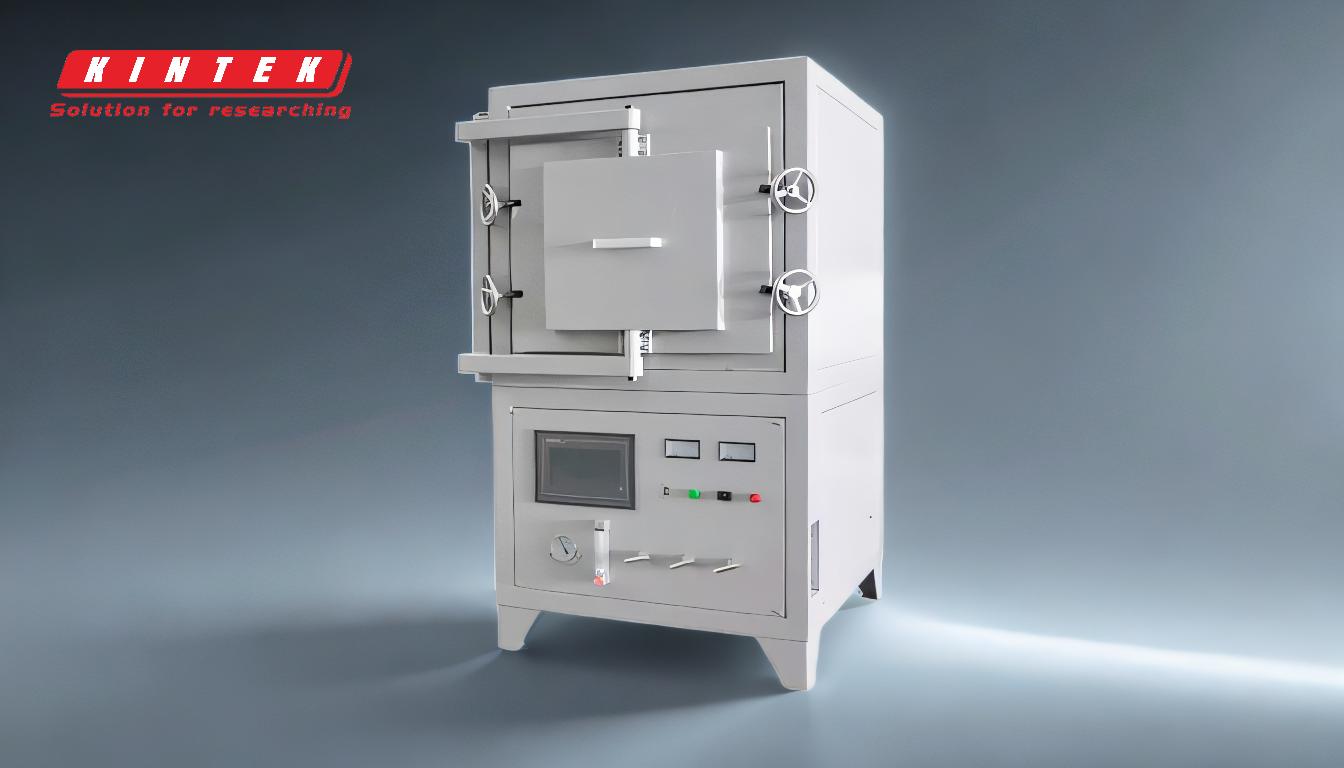 ¿Por qué se utiliza un horno de atmósfera controlada para el tratamiento térmico?Lograr precisión y calidad en el procesamiento de materiales