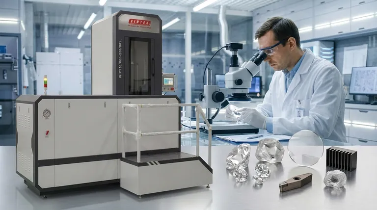 합성 다이아몬드의 응용 분야는 무엇인가요? 절삭 공구부터 양자 컴퓨터까지