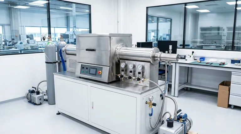 O que é um forno de retorta para tratamento térmico? Alcance Controle Atmosférico Superior para Seus Materiais