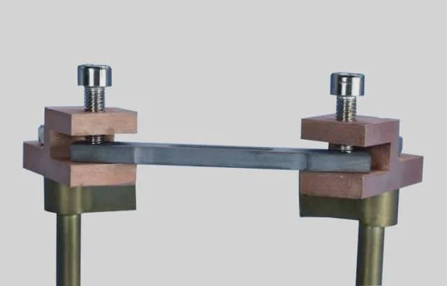 세라믹 증발 보트 전극 척 세부 정보 2