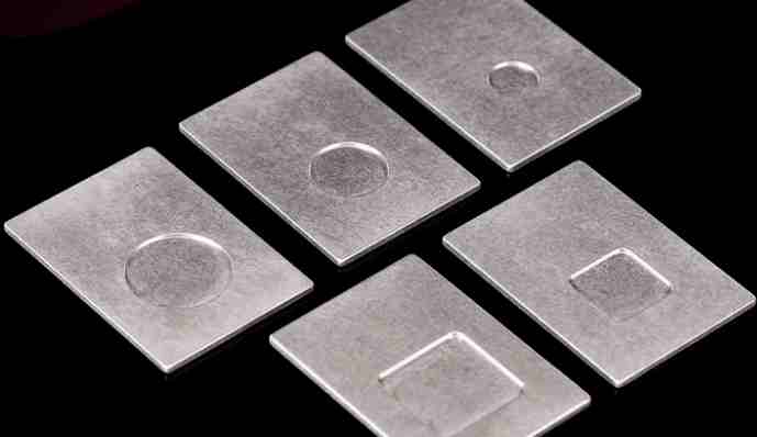 High-transparency XRD sample holders