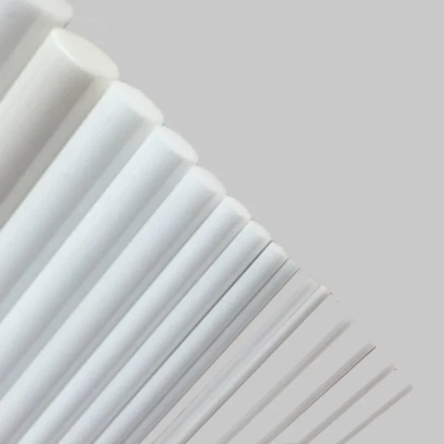 Präzisionsgefertigter Stab aus stabilisierter Zirkonoxidkeramik, Detail 4