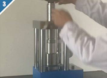 3.Assemble the die according to the release diagram ,eject the sample out of the die bushing with the screw rod.